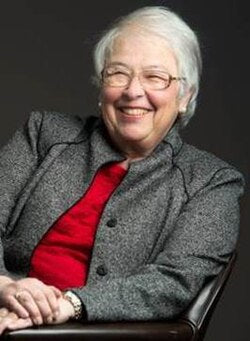 Carmen Farina