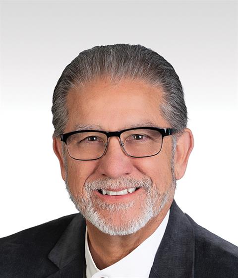 Peter Flores