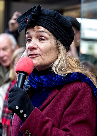 Tracy Chevalier